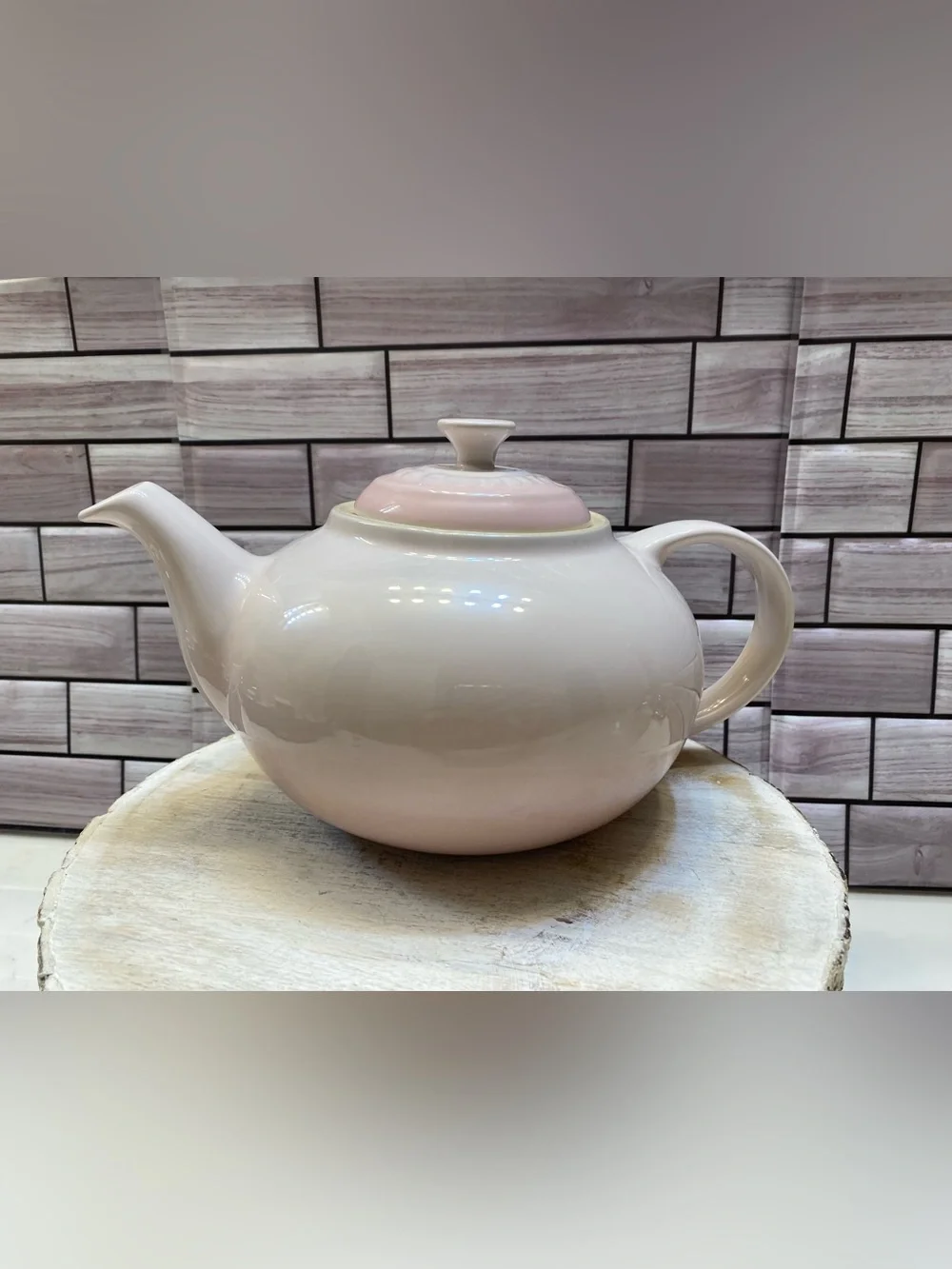 Le Creuset ❤️Teapot 1.3L Teapot Shell Pink New